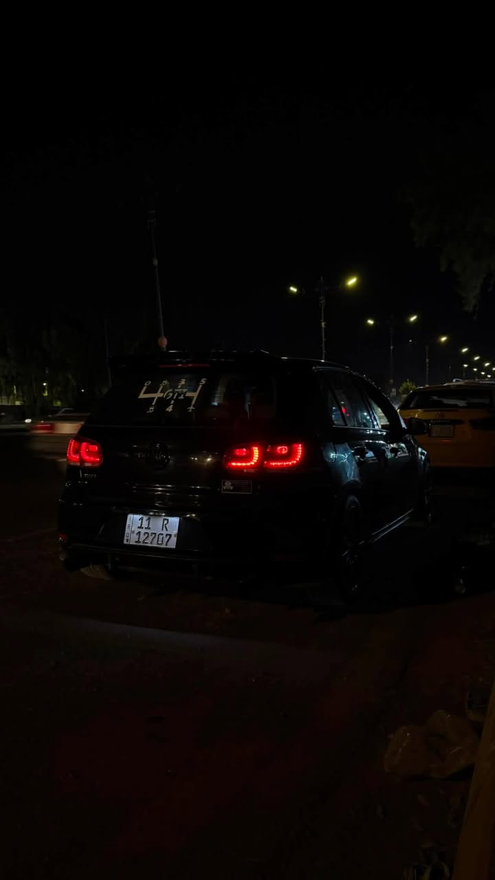 السلام عليكم حذكر كلشي حبايب حتى نكون على بينه من البدايه حتى مو بعدين تجيني وتكول طلع هيج وهيج بيها

جاملغ وبنيد ولغد مسحوب شي بسيط
السياره حلوة بالمشي وعدله ومابيها اي مشاكل
٥ قطع صبغ

االسياره جي تي اي ٢٠٠٠ تيربو كير عاااادي
السياره قوية كلش صلوات على محمد بطناش

فتحة ، اوتو هولد منحدرات ، شاشه ، كار بلي اندرويد اوتو ، زنون متحرك ، بكلايت سموك ، اشاير سكونشال
كشنات جلد هيتر ، تبريد ما شاء الله ثلج ، كشنات امامية كهرباء وباقي مواصفات معروفة حبايب

نقوصاتها دبلات خلفية تعبانه لان السياره كتروكة سنه تقريبا جانت سعر الدبلات زوج ب ١٠٠ الف
كلج نص عمر تريد تبدله متريد يمشيك بعد فد سنه الكلج سعرة ١٥٠ الى ٢٠٠ الف
كشنات يرادلهن دوشمة
وجاملغ خلفي جارد يرادله صبغ

هاي هي نقوصاتها نتفاهم عليهن عل سعر مو مشكله

رايدها ب ٨٩ وبيها مجال ووالله هذا مو سعرها بس مستعجل عل بيعه 
***********
مكاني ديالى بعقوبة تجي تنورني الف هلا بيك
