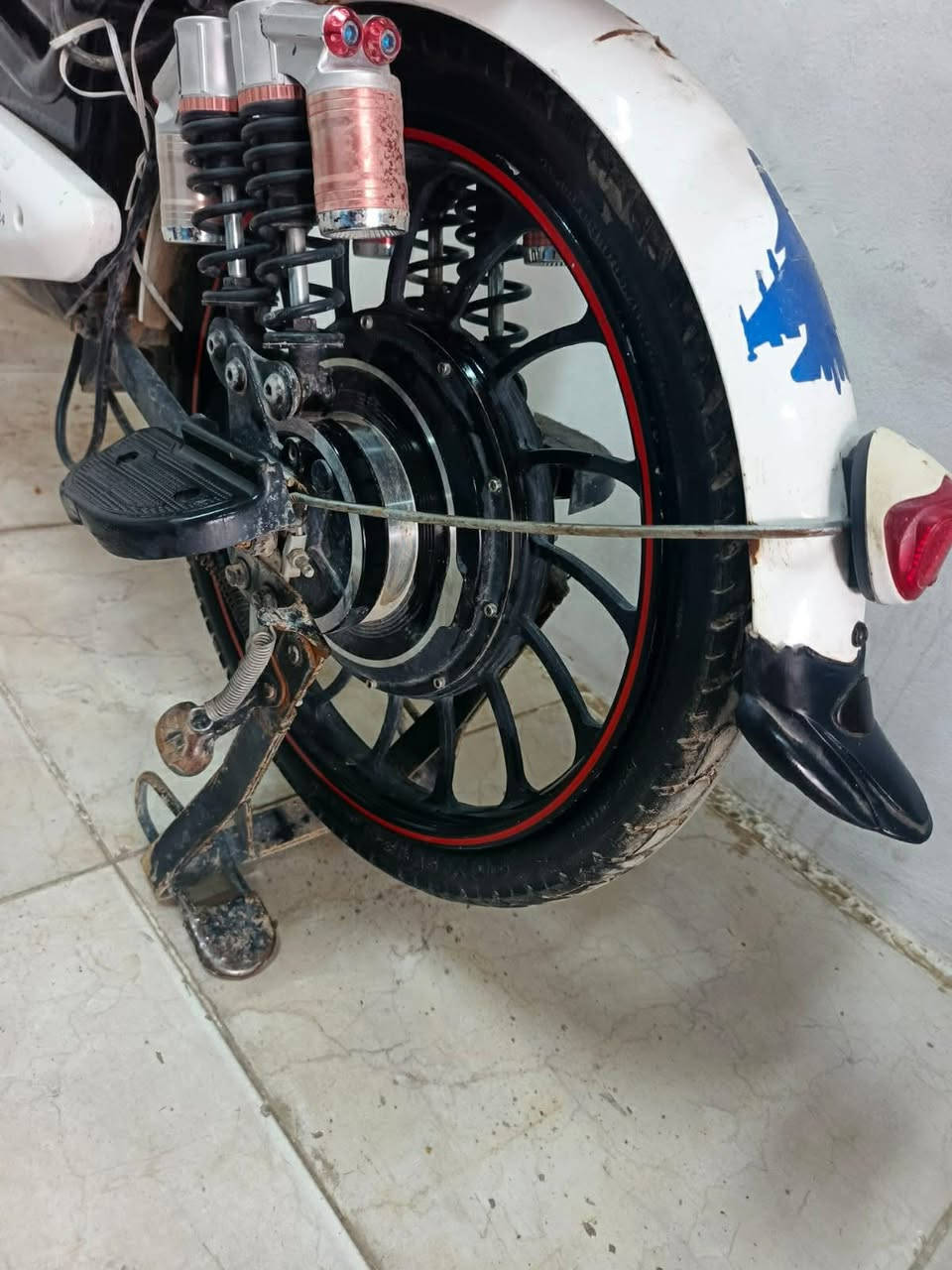 للبيع موديل ٢٤
كله شغال نضافه فول 

السعر ٣٢٥ للاستفسار ***********
