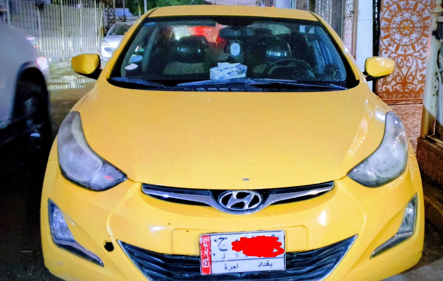 السلام عليكم لنتره تكسي2015 ليبل واحد حادثة باب راكب طخه شطح دوشمة وأرضية جلد تخم تاير لايت زنون سيارة جاهزة ونظيفة. السعر 115 وبية مجال حق  الجية العنوان البلديات ***********
