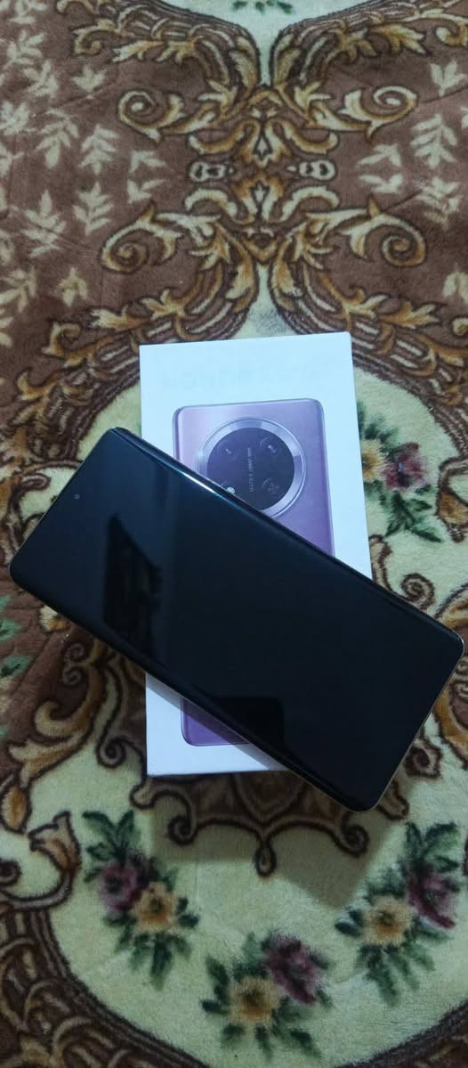 السلام عليكم
للبيع هونر X9cجهاز اخو الجديد استخدام قليل
ذاكره 256 نسخة رام12 شاشه اموليد مقوسه
بصمه مدمجه بشاشه بعد مواصفات هونر معروفه غني عن تعريف جهاز كامل ملحقات المكان النجف الاشرف حي النداء
رقمي ***********

