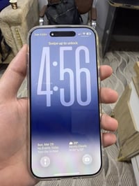 ايفون ١٧ اير • ٢٥٦ • بطارية ١٠٠