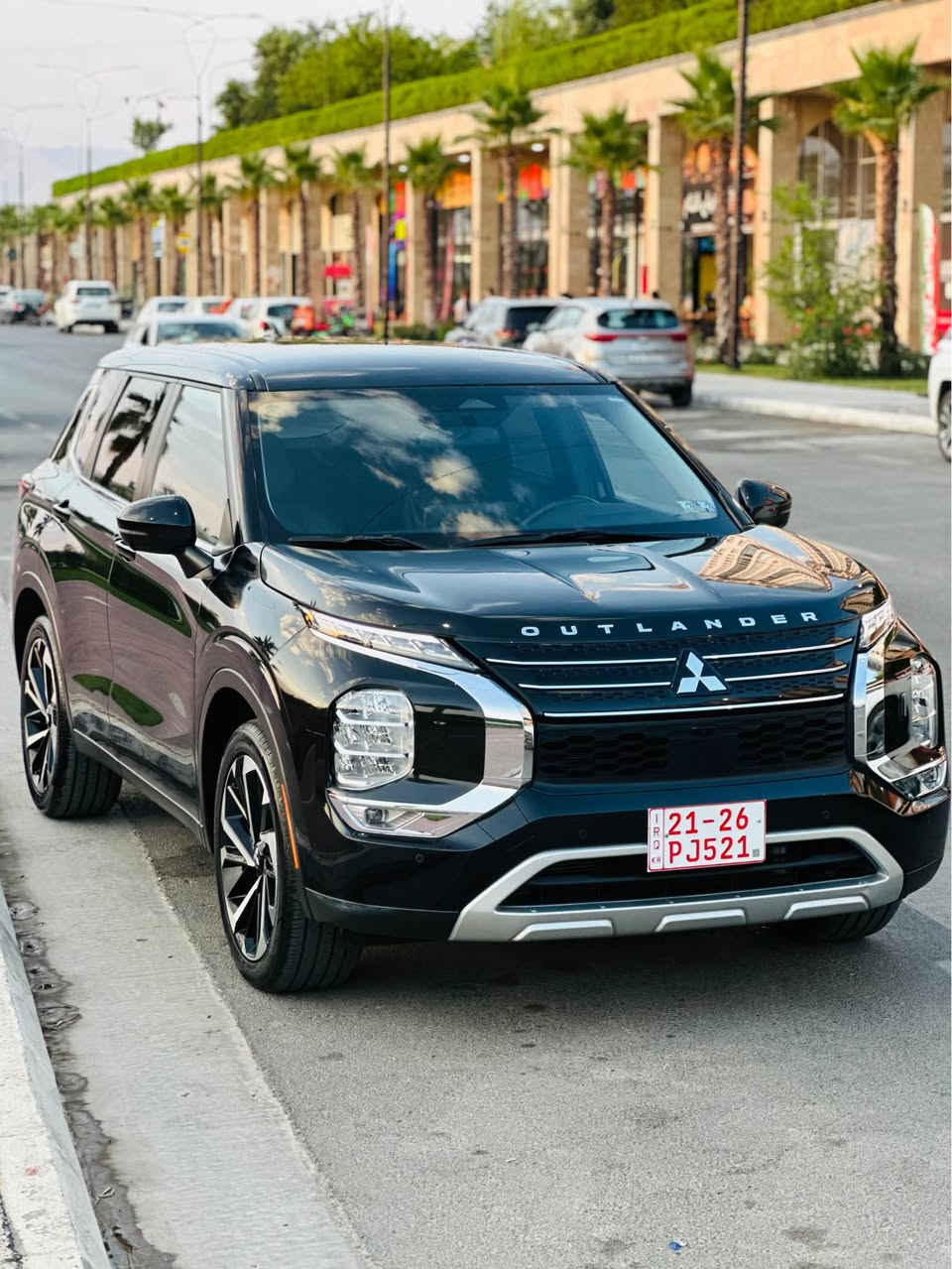 میتسیوبوشی ئاوتلاندەر مۆدێل ٢٠٢٤ ئەمریكی مواسەفات se سێ ڕیز كوشن دەبڵ ئەكس ئاوێنە ڕادار كوشن گەرم كوشن. كارەبا سنوق شەفت پێنج كامێرا وایەرلێس چارج دەرگا بەسمە  
دوو دەرگا و چەمەلەغی لای سایەق بۆیاخە بێ ناو گرتن بێ ئێرباگ  تەقین 
سعری 203 وەرەقەو مەجال 
*********** السليمانية, العراق
