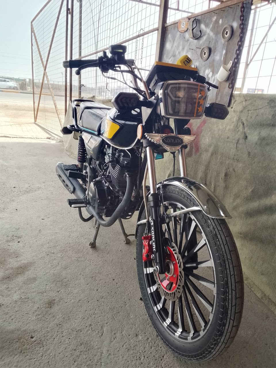 سلام عليكم سيفان 25 كفالة عامة 1على1
دراجة جديدة اخت الزيرو 

السعر ٦٨٥ وبيهة مجال حك جيتك ♥️ 

للتواصل ***********

مكاني ديالى الخالص هبهب ♥️ 

جوة السوك أبيع
