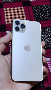 ايفون ١١ برو • ٦٤ جيجا • بطارية ٨٠٪