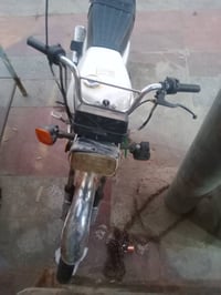 سيفان شتريتها ماعرف اسوقها وريد ابيعه ب 300 بيه مجال  مكان بغداد  خابر...