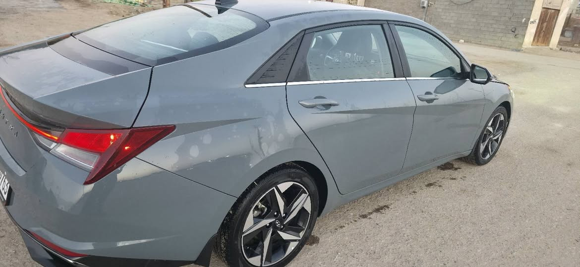 النترا ٢٠٢٣ وارد أمريكي لمتد فول مواصفات أعلى فئه بل النترا لون اسمنتي المميز رقم بصره بأسمي حادثها بسيط جدآ دعاميه خلفيه وشبر من المدكر الخلفي مرجعي عل بارد باقي السياره كفاله ارباكات كلها كفاله مكان السياره البصره قضاء الدير 
للاستفسار الاتصال على الرقم ***********
