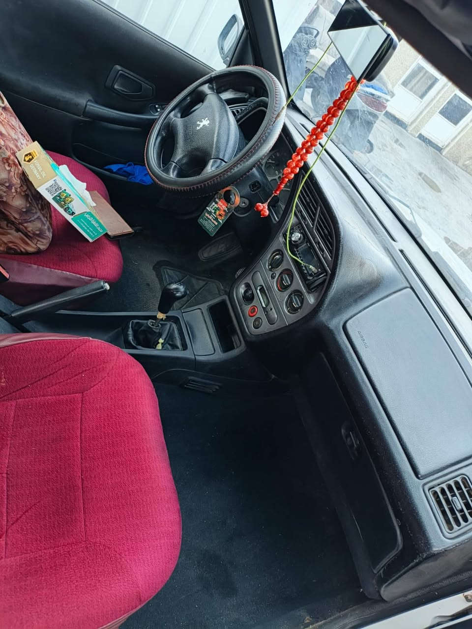 السلام عليكم بيجو فرنسي 2001 رقم بغداد  انكليزي باسمي سياره جاهزه من كلشي تبريد تدفئه كير مكينه مكفولات كير عادي السياره
السعر 70 وبيه مجال 
 مكاني بغداد الشعب 

رقمي *********** اتصل وادلل
