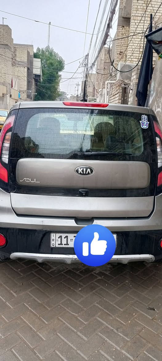 صور صور موديل 16 ماكينه 2000 جي تي اي ضربتها من الخلف وارد امريكي وبنيد مبدل  الماكينه مفتوحه رقم بغداد سنويه 29 العنوان بغداد ام الكبر والغزلان رقم موبايل *********** السعر شده
