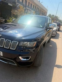 جيب كراند شيروكي 2018 وارد امريكي حادث موضح بصور 3 قطع صبغ مراوس حسب ا...