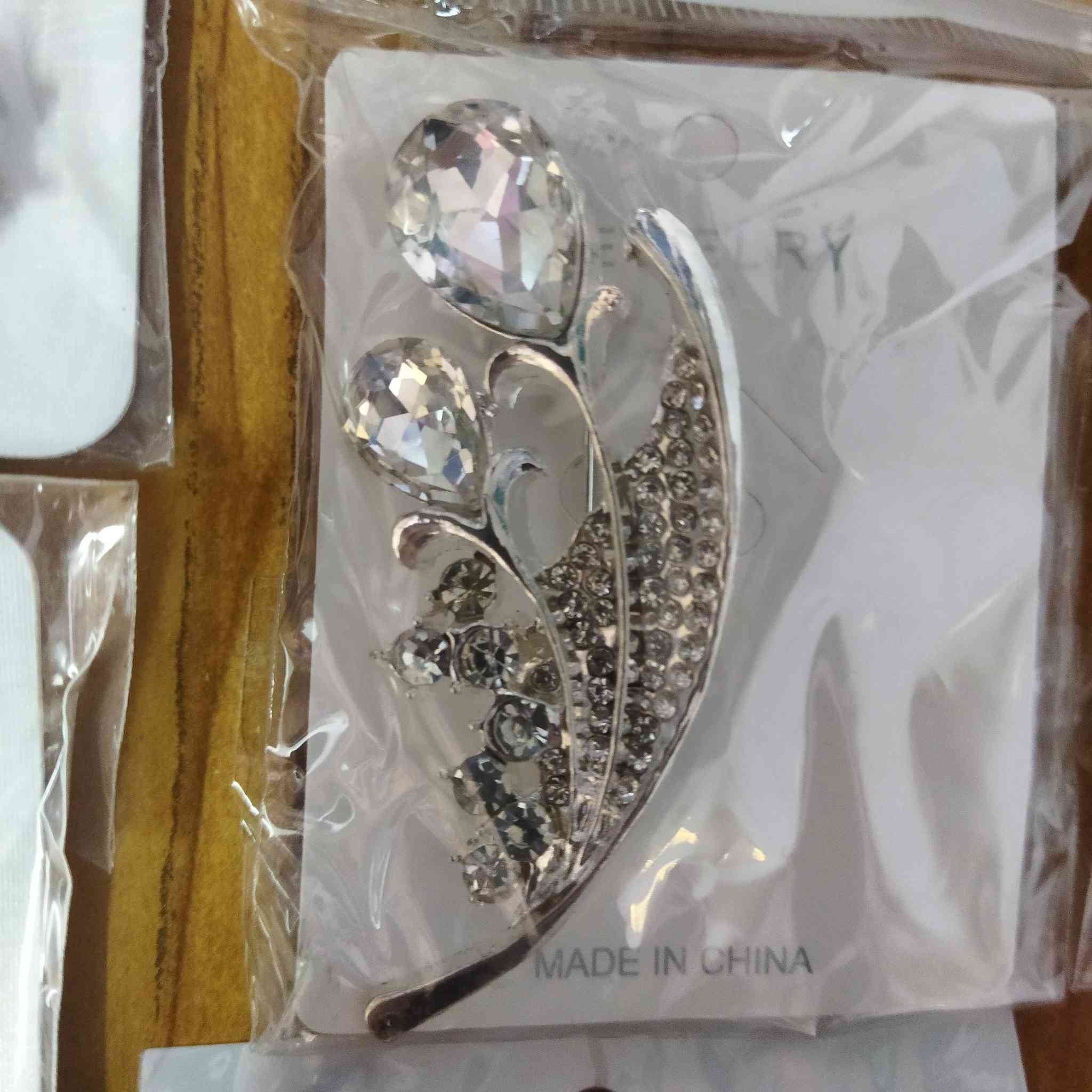 السلام عليكم 
بروشات كبير وناعم الوان مشكل
اي قطعة فقط1000 
العنوان/ الموصل /حي البلديات /شارع جامع الصائغ


**إذا كنت صاحب هذا الإعلان وتريد حذفه لأي سبب، رجاءا أرسل رسالة إلى الدعم الفني**