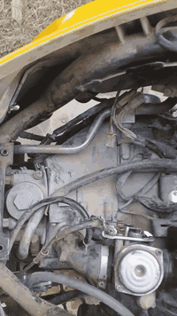 سلام عليكم عندي دراجة بيكم حديث  مكينة مال ماكس موتحوير بلادي المكينه خرسه شغاله سلف هندر كهربائية كله شغاله بس يحتاجلها دسكات للبريك الخلفي والباقي كله شغال أوراق كامله السعر 300 وبيها مجال مكاني بغداد قرية الانتصار مقابل حسينيه الراشديه للتواصل واتس اب ***********
