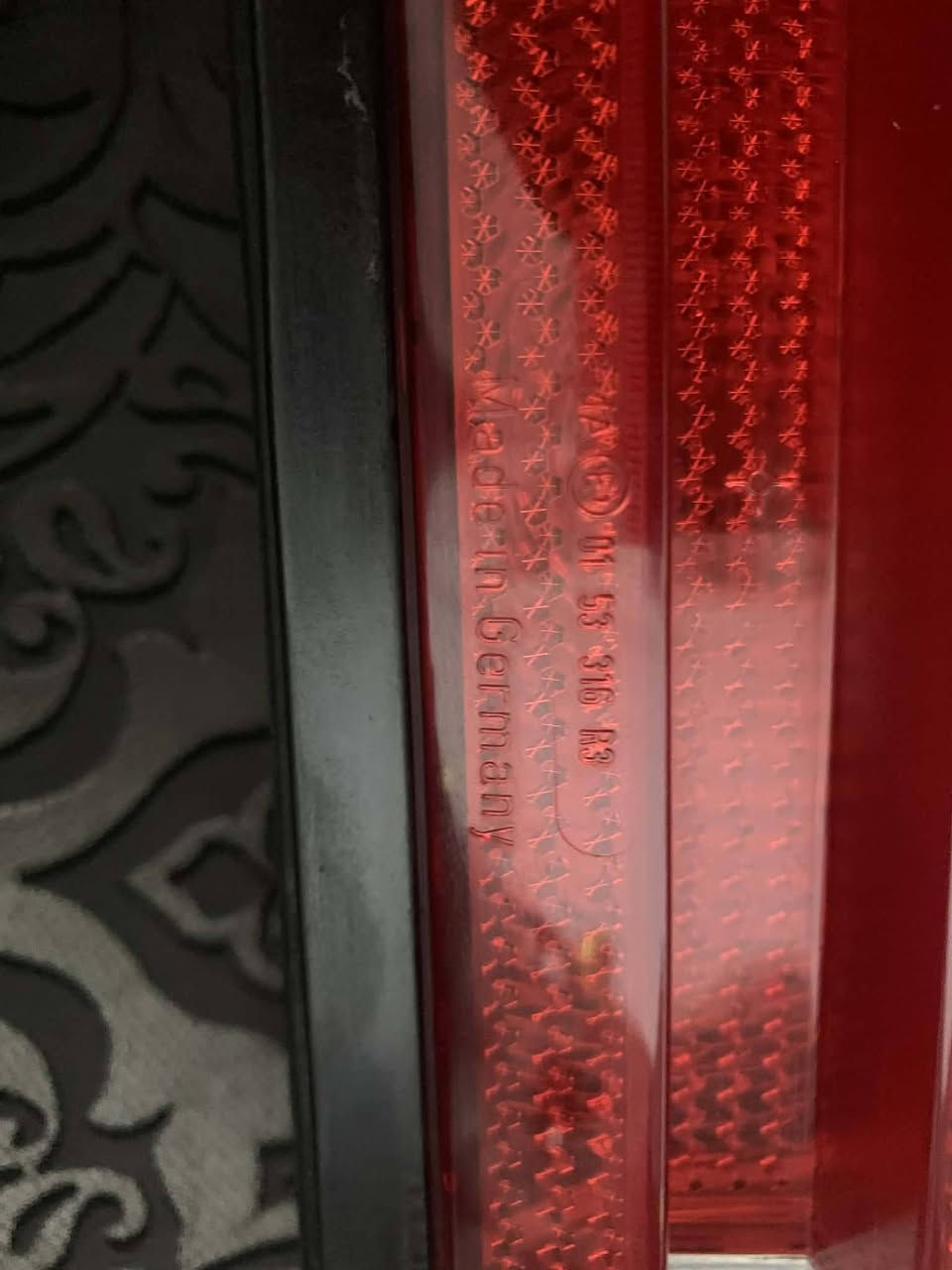 سلام عليكم للبيع بك لايتات زوج وارد يابان هنه وقواعدهن سعر 200الف مكاني بغداد البنوك للتواصل *********** او ***********
