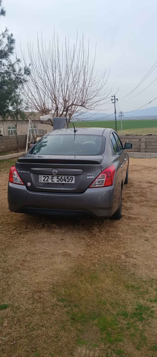 فيرسا 2017مواصفات سبيشل
قطعتين صبغ بدون دواخل رقم سنويا هزه جديد 
بدون تعديل بارد عنوان عقرة *********** اكر, نينوى
