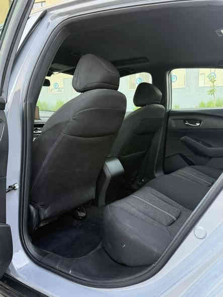 ‏Honda Accord Hybrid 2024 Sport
موديل :- 2024
لون :- سمنتي 
قوة المحرك :- 2.0 Hybrid
عداد المسافات :- 26983
مواصفات السيارة :- Sport
عدد المقاعد :- 5 مقاعد 
الضرر : ارباك البرده جهه السايق والكشن فقط
بابين تبديل نفس الون بلادي تفصيخ
صبغ شبرين بلهلال الخلفي
♦️ شاشة نفكيشن 
♦️ تحكم مسجل 
♦️ تحكم سرعة 
♦️ بصمة تشغيل 
♦️ دخول ذكي 
♦️ لايت زنون 
♦️ رادار امامي 
♦️ رادار تحديد مسار 
♦️ كامرا خلفية 
♦️ فتحة سقف 
♦️ حساسات 360 درجة 
♦️ اوتو بارك 
♦️ هاند بريك بصمة 
♦️ درايف مود 
♦️ مثبت سرعة 
♦️ حساس مسافة امان 
♦️ اوامر صوتية 
♦️ مقاعد كهربائية 
♦️ فرش مخمل 
♦️ مرايات كهربائية 
♦️نظام النقطة العمياء 
السياره مرقمه بغداد جاهزه 
مكان السياره بغداد العامريه 
للستفسار ***********
