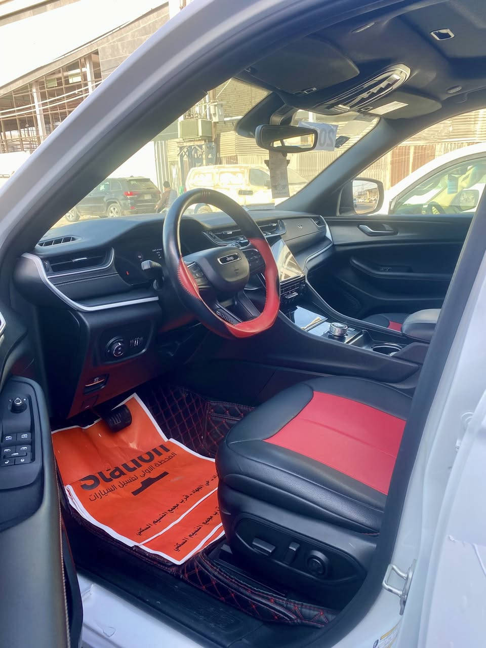 السلام عليكم جيب( التي تيود) خليجي وكالة هارلم (2024) بعدها بالضمان السيارة ماشيه (15 الف كيلو 9000ميل) 
وضع الشركة مكفوله من( الصبغ البارد والتبديل والفتح)
غراضها كامله غير مستخدمة ارضيات بصمات 2 رقم بغداد
***********
بغداد النهضة 
$375
