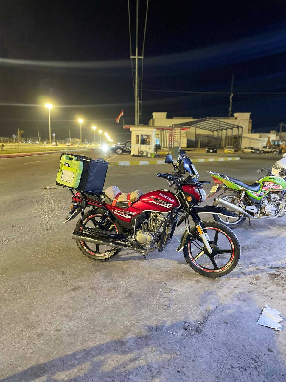 يالله
هاوجي جبلي موديل 23 مرقم لوحات انكليزي وسنويه باسمي هزه جديده بعدلها سنه 
دراجه شرط النضافه وشرط الفحص 
كهربائيات محرك غيره غيره كله مكفول وعلى 24 حباية 
تحويل ثاني يوم ودراجه وين ميعجبك افحص والك ضمان وتاخذها وانته مغمض 
صارلي ضرف وردت ابيعها وسعرها جوه السوك 
ب13 ونص قفل قفل 
مكاني الرمادي 5 كيلو غير متواجد على الفيس فقط اتصال وواتساب ***********
