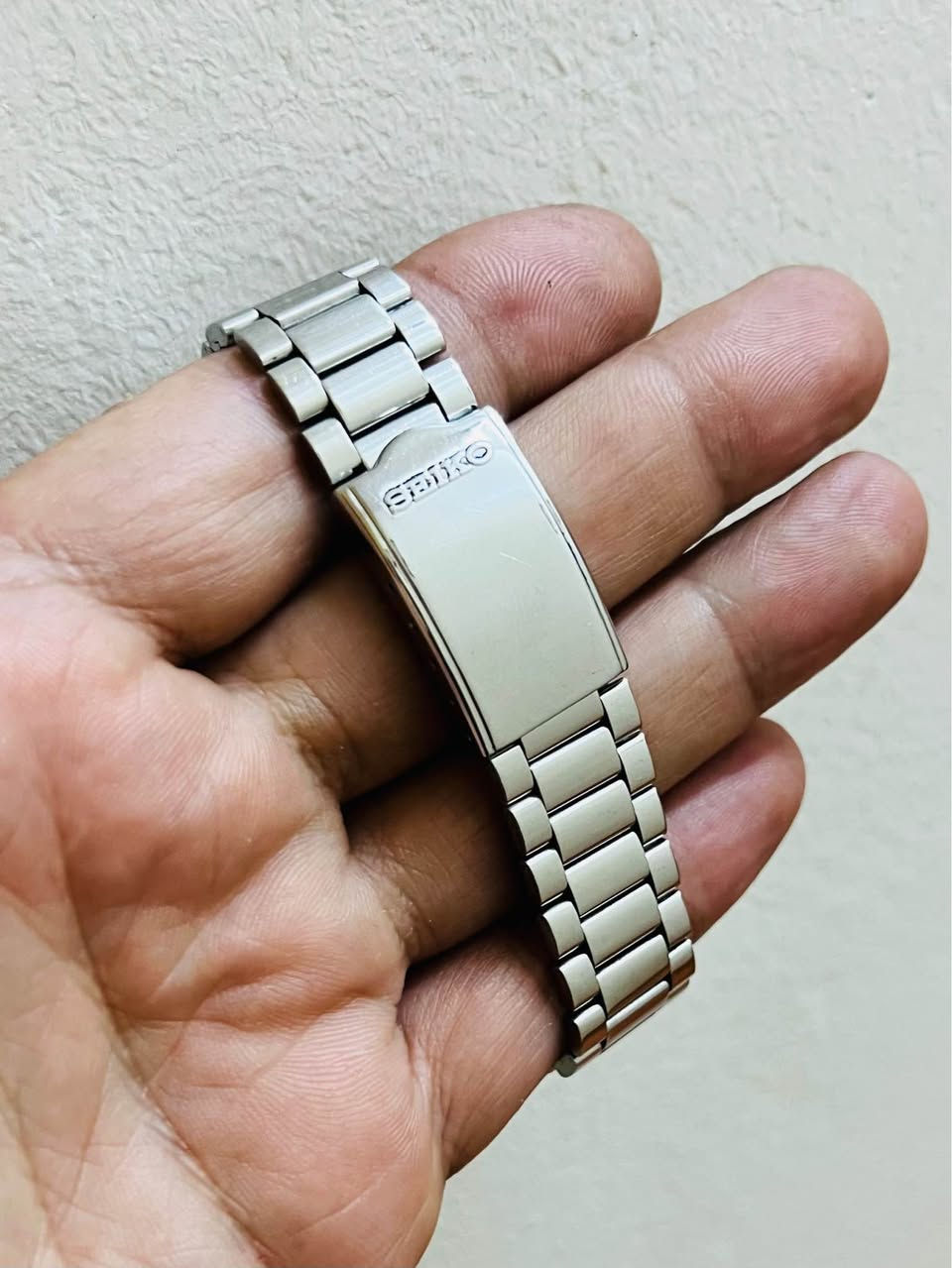 Vintage seiko 5 automatic Japon
calendrier arabe
38 mm
سيكو بتقويم عربي حالة ممتازة جدا 
الشحن متوفر بعد الأداء 
طنجة طنجة, طنجة أصيلة


**إذا كنت صاحب هذا الإعلان وتريد حذفه لأي سبب، رجاءا أرسل رسالة إلى الدعم الفني**