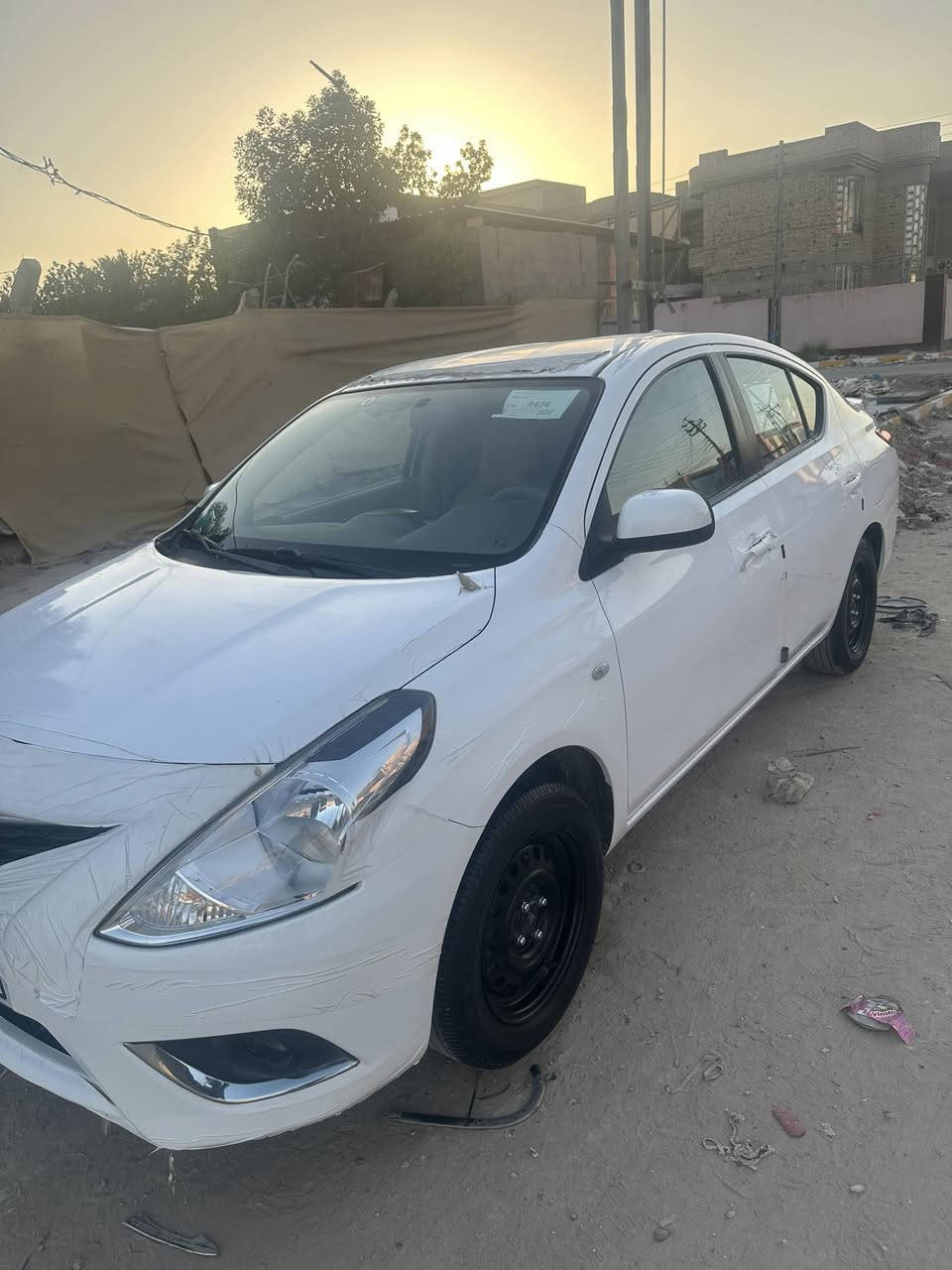 نيسان صني هندي موديل ٢٠٢٤ للبيع السيارة جديده ومكفوله تجي تفحص وشوف بعينك 
العنوان ذي قار الشطرة 
السعر ١٣٥ 
رقم الهاتف : ***********
