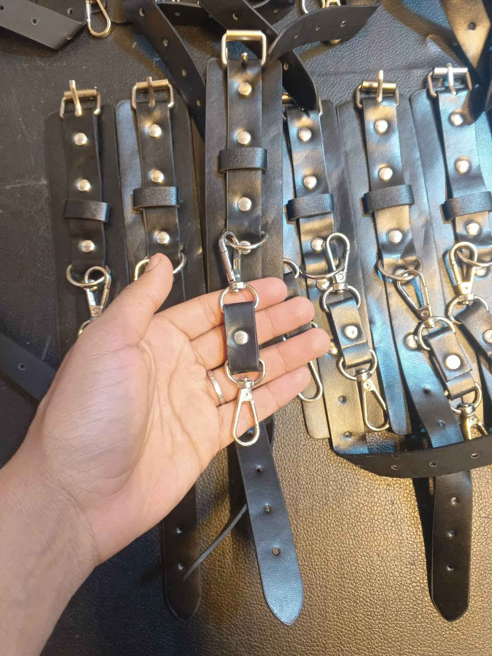 سلام عليكم اخوان ٢١ حزام بهاذ الشكل ب ١٥ واصل على اول تم***********
