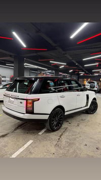 Jo: للبيع ملكة الفخامة البريطانية.. رانج روفر فوچ Autobiography 2016 (...