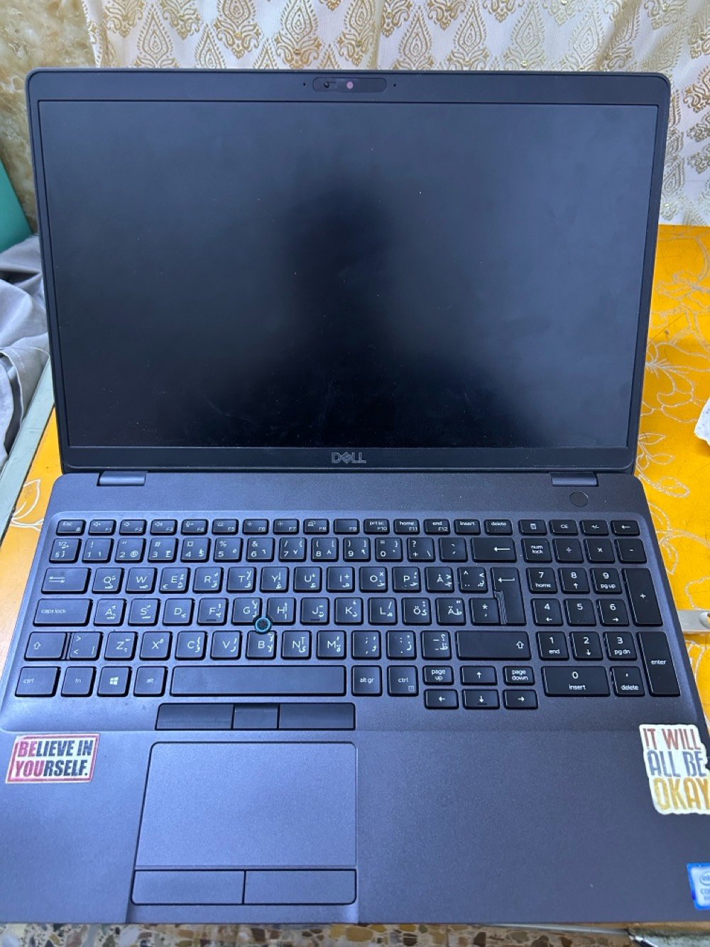 لابتوب Dell Latitude 5500 نضيف 99%

جهاز للبرامج الهندسية المتوسطة اوتو كاد وغيره والالعاب
المتوسطة والخفيفة
بالتصفح وبرامج اوفس مضبوط 100%

البطارية انطي بيها ضمان 5 ساعات بالشحنة الوحده

الملحقات : 

ماوس + شاحنه + جنطة

المعالج: i5-8365U الجيل الثامن

.الشاشة: قياس 15.6 بوصة بدقة FHD 

الذاكرة (RAM):  8GB

الهارد SSD 256



كرت الشاشة: يأتي مدمجاً من نوع Intel UHD Graphics 620

التواصل واتساب او خاص

***********

السعر 270 وبي مجال للشراي