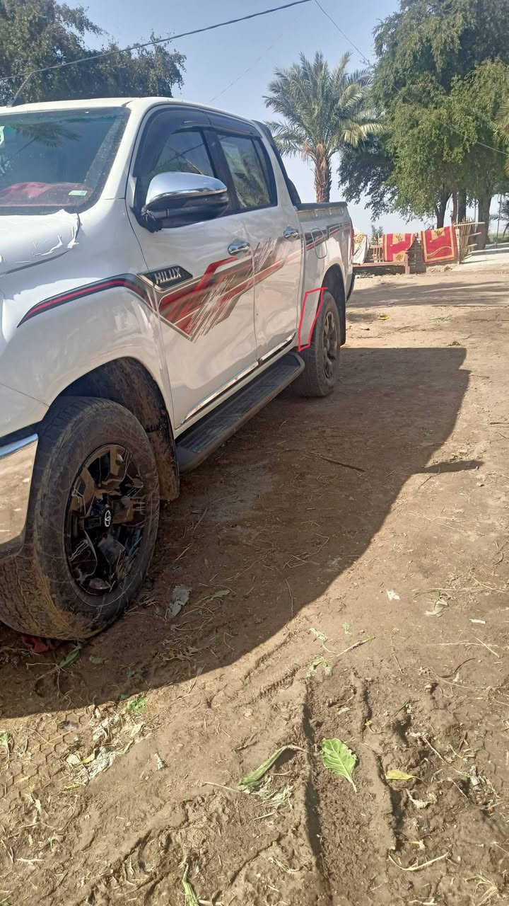 للبيع هايلوكس موديل ٢٣ مكفوله عام بيه فقط لمشر عليه في الصوره ماشي ٧٧ رقم اربيل  مكان واسط نعمانيه السعر٢٨٥ وبيه مجال  ***********
