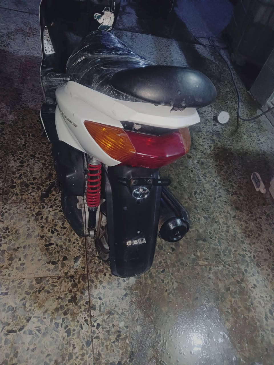 سلام عليكم من رخصت لدمن عندي دراجه سكنس نثيه 14سرعته كهرباياته كله شغاله محرك  مامفتوح عارضه550وبيه مجال مكاني بغداد لعماري يام سوك معمل لتمر ***********
