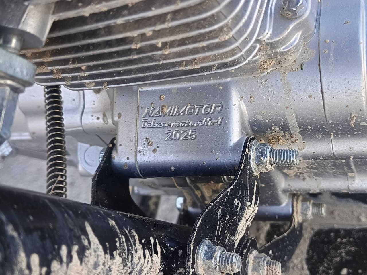 موديل 25 محرك 200 محرك 5 كير دراجة صارلها شهر مشدودة مكفولة ***********
