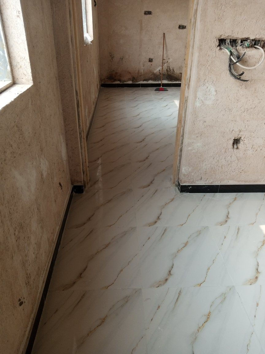 اللهم صلي على محمد وال محمد 
هذه عملنه في النجف الاشرف بورسلين ارضي سراميك جدران *********** هذه رقمي بيه واتساب خدام الطيبين
