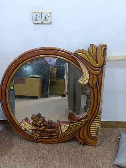 سلام عليكم  من رخصة مدير الگروب غرفه  اخشاب للبيع
مكلف بل نشر العنوان حي بغداد قرب مجلس محافظه البصره خابر على هاذ الرقم يوجد واتساب ما متواجد على الفيس ***********
