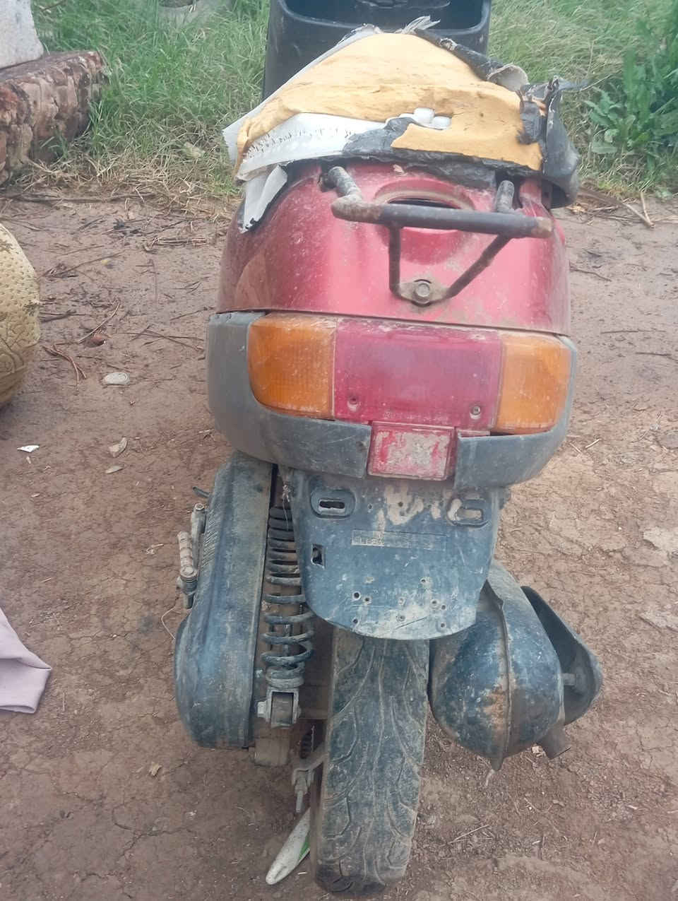 السلام عليكم ورحمة الله وبركاتة عندي دراجه بطه يسمونه يماهه اريد للبيع شغله من راسهه لساسهه نضيفه حيل بس الكشن مخربهه عايزهه بس كفار جوه الكشن بس هاي ناكصهه امانت الله ورقيب الاستفسار على الرقم *********** السعر عله اتصال
