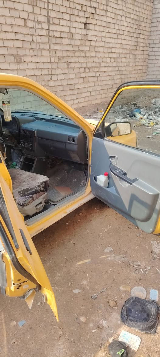 غير متواجد بالفيس . مكان السياره نجف شراي اتصل  ***********
التفاصيل .. السعر 12 وبيه مجال  راعيه بالنجف رقمه نجف 
مطلوبه هيئه مليون و 100 راعيه يريد مداور 
كير ومكينه  حلوات  محرك برايد بيه توني مجفت صار خمس ايام  كهربائيات كله شغاله   سنتر لوك شغال ريمون .
شراي اتصل  غير متواجد بالفيس
