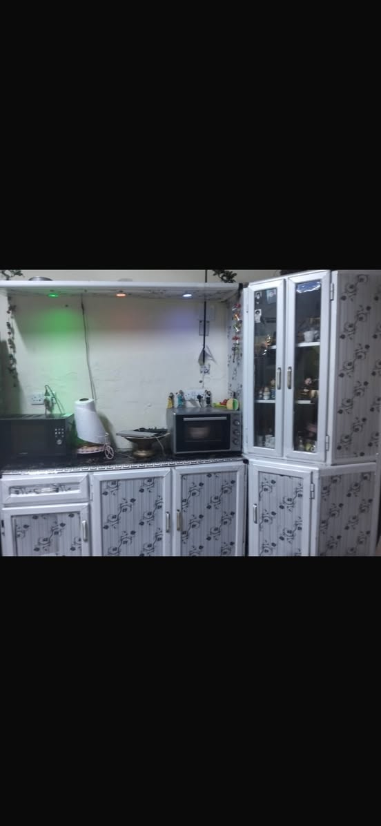 كاونترات ب٦٠٠ وبيهم مجال تزكام ٣ متر بمتر ونص او مترين


**إذا كنت صاحب هذا الإعلان وتريد حذفه لأي سبب، رجاءا أرسل رسالة إلى الدعم الفني**