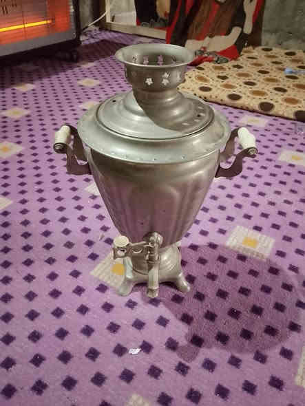 تراث قديم مال گهاوي للبيع العنوان كركوك حي العروبه السعر 75الف ***********
