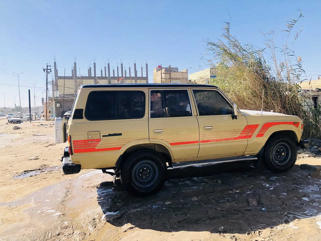 الاندگروز للبيع موديل 85 رقم واسط السياره معيوده جديد ماعايزه شي گير ومحرك شرط  توأف f2 لوگير شغال تخم تاير النعوان النجف الإشرف ***********
