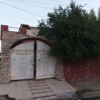 دار للبيع. الموقع حي القدس قريب على الشارع الجديد   مساحة الدار ٢٠٠ مت...