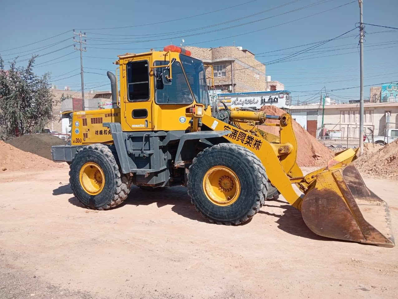 شفل كوماتسو حجم 300 مكفول كفاله عامه
تخم تاير دخول جديد السعر 4، اوبيه مجال ***********
