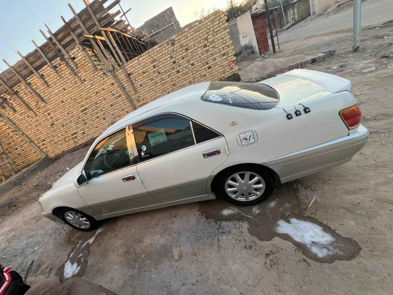 جنون كصه جنطه  للبيع موديل 2001  متومه شمالي ع الشاصي دك حاسبه  شغل اصلي لارقام والسنويه سياره جاهزه خير من الله سياره كامله مكينه وكير كفاله سياره تذب ل180 تخت  لايت زنون كرستال عالي زنون يشك الوجه والناصي هم زنون .
مكاني بصره قضاء المدينه 
***********
