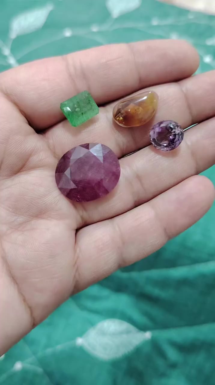 سعر الكل 100 الف .. للعلم وياهن عقيق مكسيكي ناري


**إذا كنت صاحب هذا الإعلان وتريد حذفه لأي سبب، رجاءا أرسل رسالة إلى الدعم الفني**