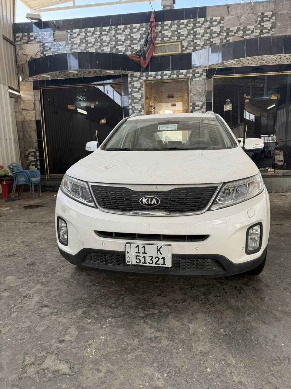 اسلام عليكم كيا سورنتو موديل ٢٠١٤ زيرو صفر كيلو متر سيارة مخزونة صار ١٢سنه مواصفات سيارة محرك ٦ سلندر بصمة جلد كراسي كهرباء سبعه راكب بردات خلفيه حساس مامي خلفي زراك لايت رقم بغداد الدولي بسمي سيارة غسل ما مخسوله بعدها على وضع الشركة مكان السيارة بغداد رجان الي ما يعرف قيمت السيارة لا يتصل ***********
