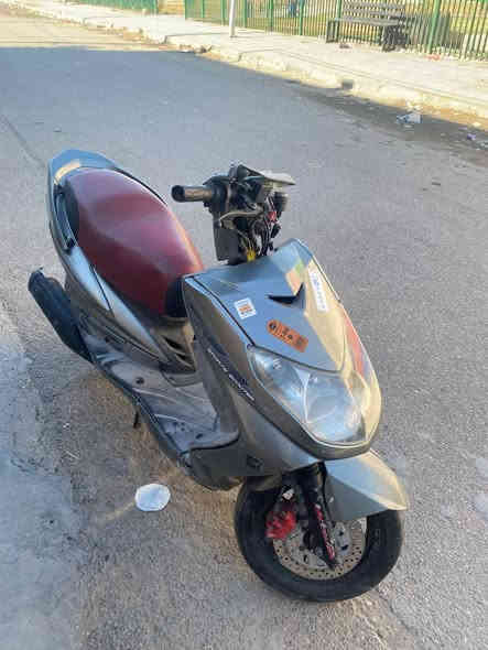 السلام عليكم سكنس فحل كابريتر كلجات امامي خلفي رياضي قايش گتان كهربائيات شغاله دراجه تاركها وعدي الباتري هبط  بس جانت تشتغل سابقا وعفتها وهسه مادري بيها ابيع على هاي وضعيه الگصه موجوده والاشاير  دراجه يحتاجلها ترتيب تجي تحمل وتروح لتكلي شبيها مابيها سعرها 450 او مراوسس ب ماكس عدله نضيفه مكاني بغداد غزاليه متواجد فقط واتساااب ***********
