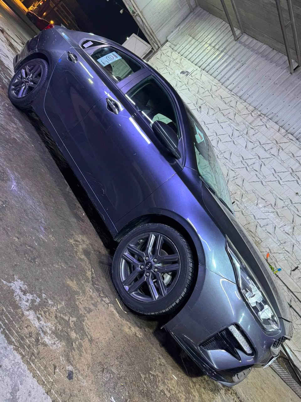 🚗 للبيع  ( نقد ) Kia Forte2020
المواصفات : 

1️⃣رادار امامي 

2️⃣قيادة شبه ذاتيه 

3️⃣تحديد مسار 

4️⃣تنبيه الخروج عن المسار 

5️⃣شاشة تدعم ابل كاربلاي واندرويد اوتو 

6️⃣كامرة خلفية 

7️⃣محرك 2000 دوش 

8️⃣تحكمات ستيرن كاملة  

9️⃣كير AT وليس CVT 

🔟مودات قيادة 

Smart

Normal 

Sport 

الضرر : 
صبغ بنيد بدون دواخل وبارد الجاملغ اليسره 

رقم الهاتف : ***********

السعر : 125 بيها مجال بسيط بغداد, العراق
