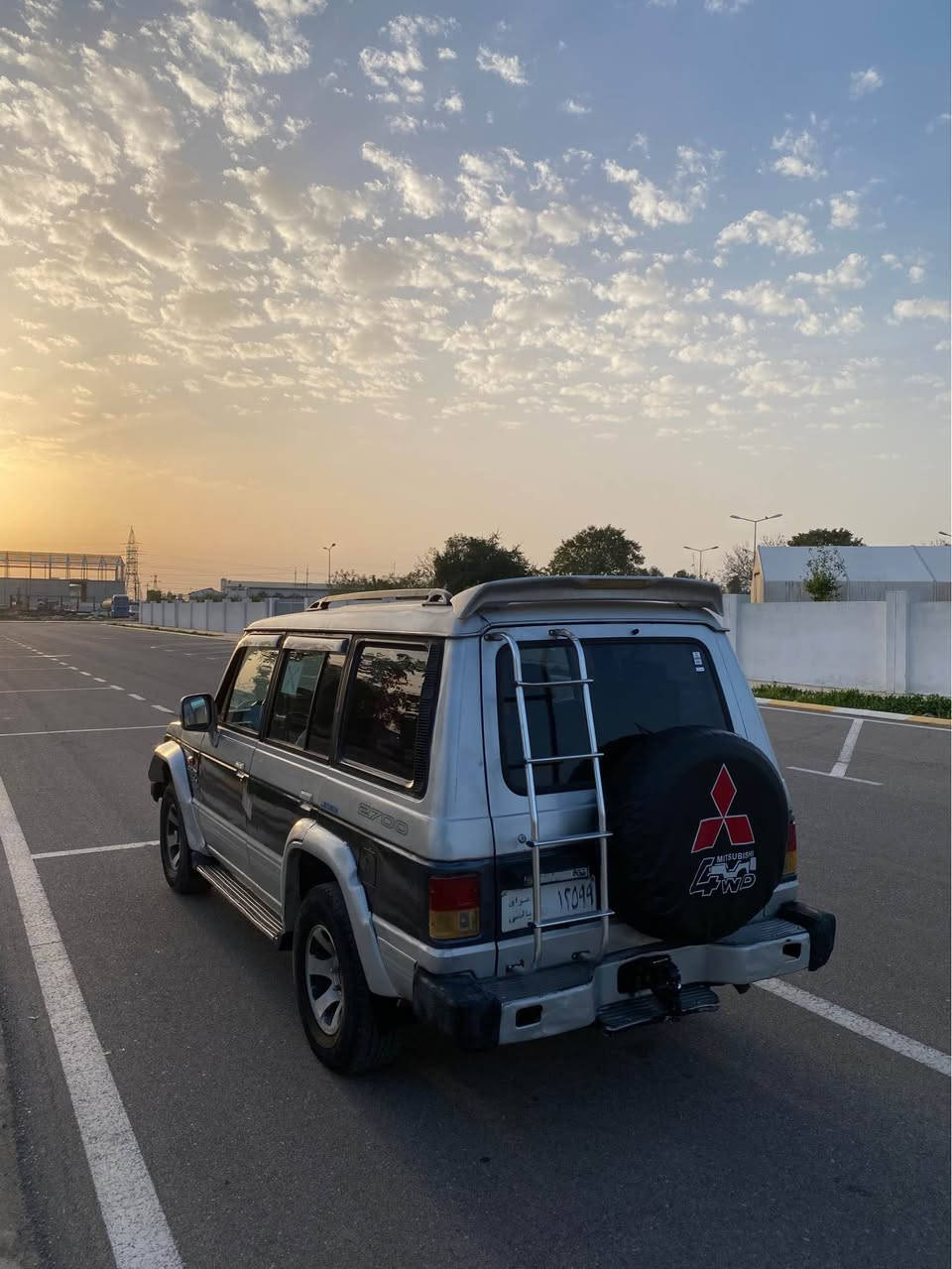 موديل 1994.
ئارم پلاستيك. 
هةمو گياني بيلادي خوي ماوة 
مةكينةي بيلاد  بي سةرفو بوخار. 
سعري 30 كةلاو مةجاليكي كةم. 
***********…….
***********…….. كالار, السليمانية
