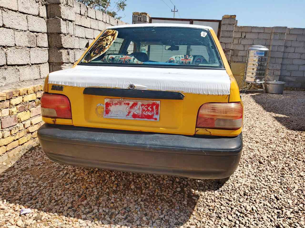 السلام عليكم خوان سياره ساييه
2011بدون،،،،،، كير ومكينه وحداديه خير من الله,,السعر 7وبيه مجال 
مكان السياره ديوانيه الحمزه الشرقي ***********
