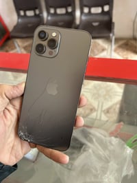 ايفون 12برو ماكس فقط ظهر مفطور يتبدل ب10 السعر قفل 250الف قفل بدون مرا...