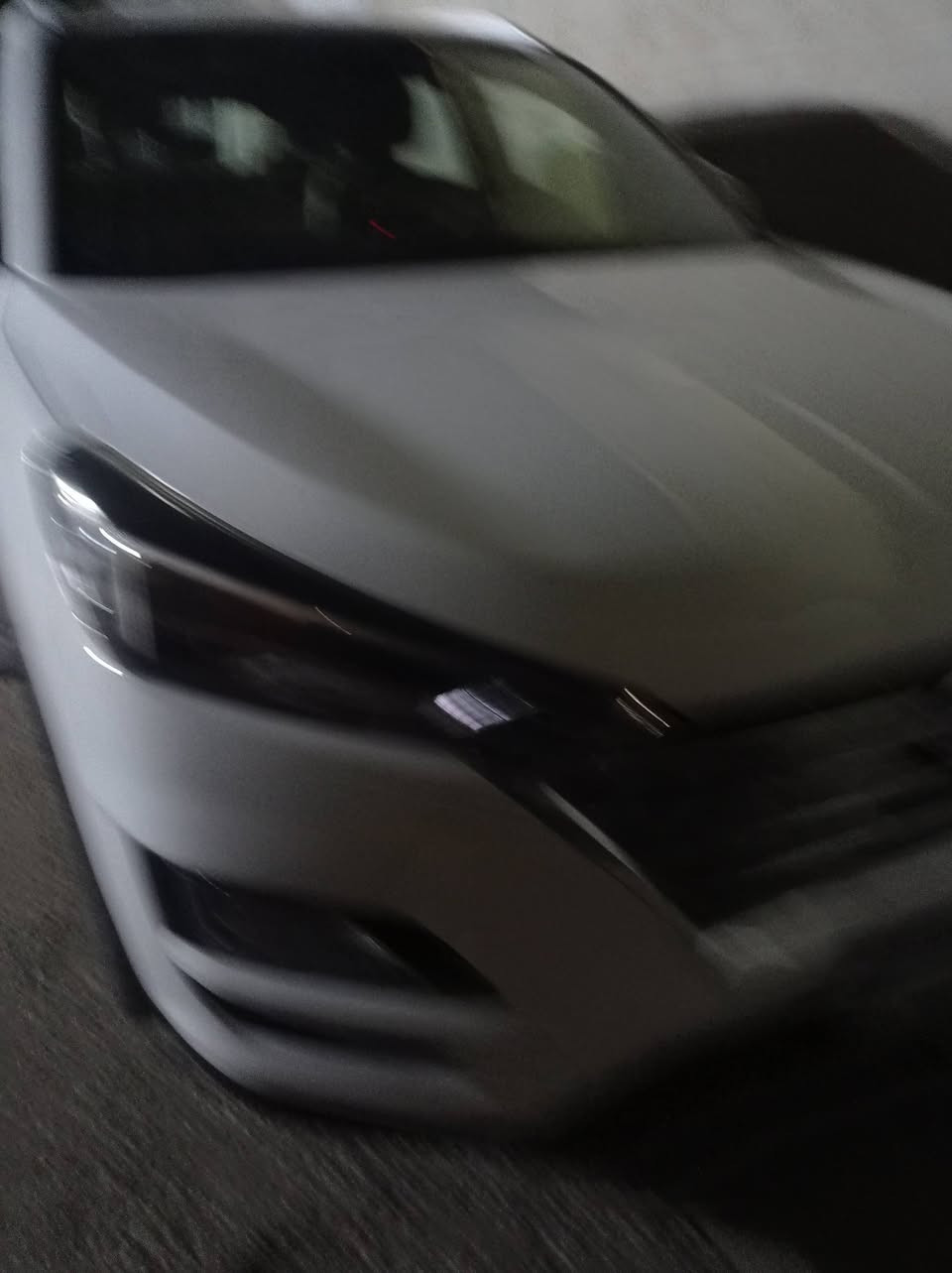 السلام عليكم
توسان 20 20
***********
السيارة فول ماعدا روف سلايد
