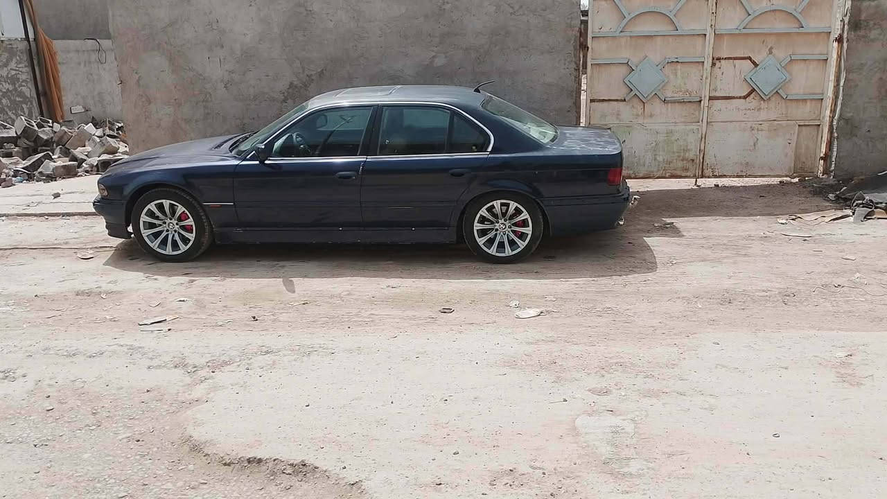 السلام عليكم بي ام خفاش  موديل95  مكينه 44 جديده رقم دهول تيريد ثلج ABS  شغال تركشن شغال  كير جديد  دعاميه خلفيه جديد تخم ويل وتاير جديد  بيها نواقص بسيطه السعر 70 وبيها مجال رقم ***********
