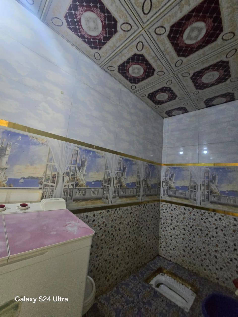 بيت للبيع
المســــاحة⚜️  100 متر 

الواجهه 5 النزال 20

طابو زراعي وقرار محكمة 🪐

العنــــوان ⚜️  النجف الاشرف // سايدين المطار الجديد 
 البيت مقابل المطار باب الخروج وتنزل مسافه 200 متر

         🔆  الــتـــفـــــاصـيــــل  🔆
الـبـنـاء  بلوك  درجة أولى 

(( طـــابق واحد)) يحــتوي علئ   استقبال +غرفه  نوم+ صاله+ +مطبخ +صحيات داخليه وخارجية 🏘️ +مكشوفه

البيت تجعيب طابوك وعكاده السكف 
البيت كله سيراميك +كاشي درجه اولى ابو الأربعين 
البيت مصبوغ داخل وخارج 
+ماء +كهرباء 

🔱الــســعـــر  البيت //27مليون مع المجال البسيط

  ***********
