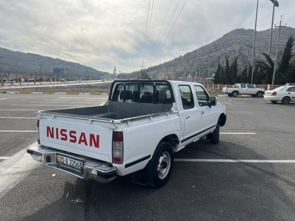 بە ناوی خوا
نیسان پیکاب مۆدیل ٢٠٠٢ 

سەنەوی تا ٢٠٢٨ 

ناو سوور ئیستراد خاس 

چوار جام کارەبا  

ABS

مەکینە بەخ

پاوەر

محسن

بۆیاخی نیە تەنها یەک پەڵەی بۆیاخە

شوێن ڕانیە 

تکایە ئەگەر موشتەری نیت بێزارمان مەکە 

ڕەقەم تەلەفۆن ***********

***********
