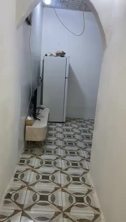 بيت  للأيجار 100 متر 

سعر الأيجار 250 الف

الموقع  النجف مقابل قرية الغدير 
 البيت نضيف كونكريت كاشي سقوف ثانوي  يحتوي على غرفه وصاله وستقبال ومطبخ وحمام خارجي وحمام داخل  

عنوان المكتب نجف شارع الصب مقابل قرية الغدير عمود 287  استفسار اتصل ***********
